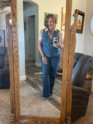 Sunday Social Vest