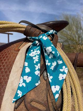 P Teal White Flowers Twilly