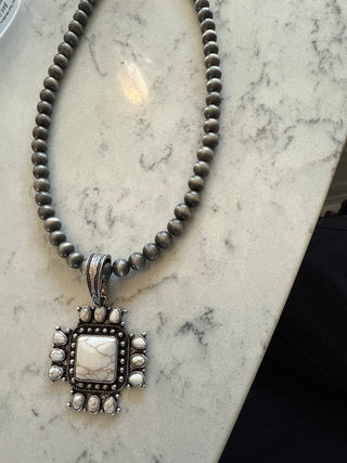 20” Faux Navajo pearl necklace 10mm with white pendant