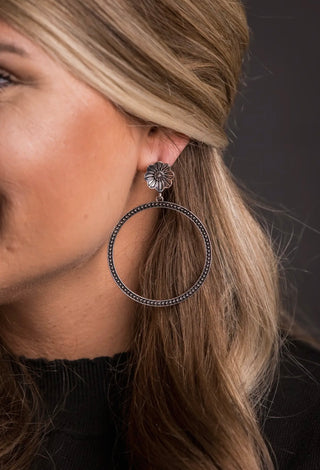 Flower small blossom hoop earrings