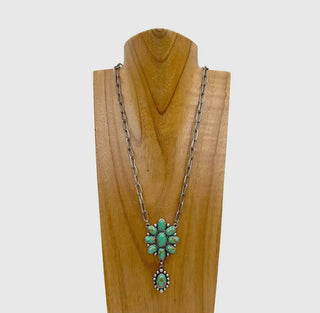 22 Inches Silver Metal Chain with Green Turquoise Stone
Flower Concho Pendent