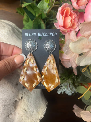 MD BR w/ cream buckstitch and silver