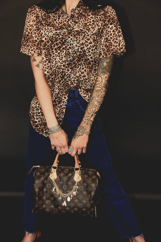Leopard pearl snap